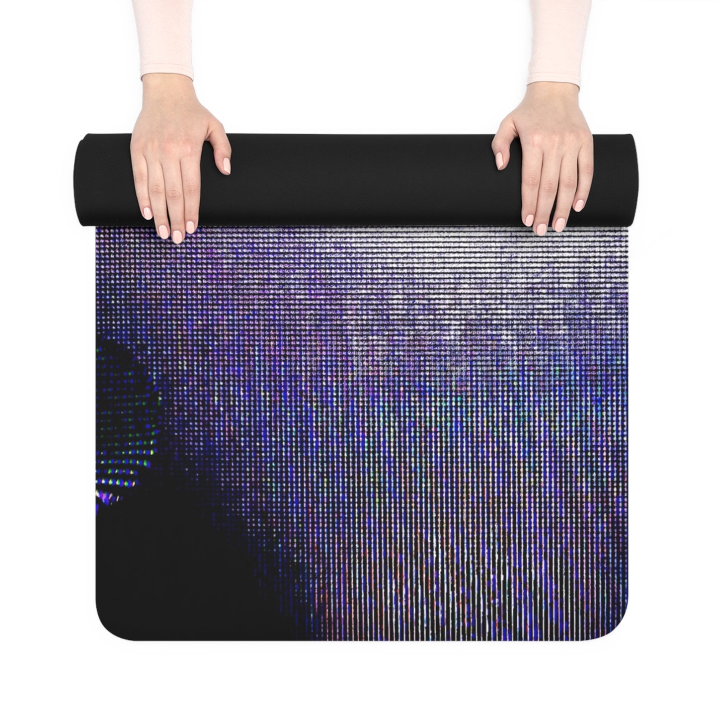 Rubber Yoga Mat - Tears between Planks